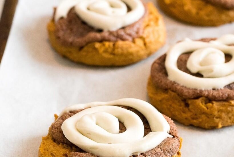 crumbl pumpkin roll cookie recipe closeup